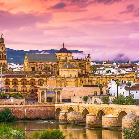 P Los Encantos De Almavir Cordoba Luaran gambar