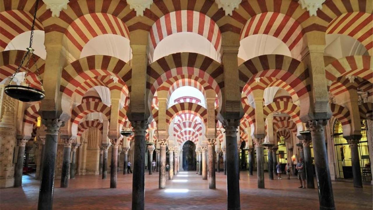 P Los Encantos De Almavir Cordoba Luaran gambar