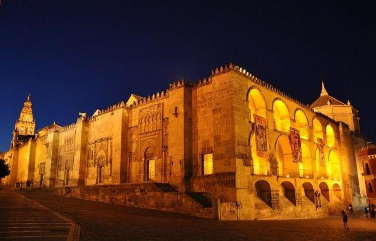 P Los Encantos De Almavir Cordoba Luaran gambar